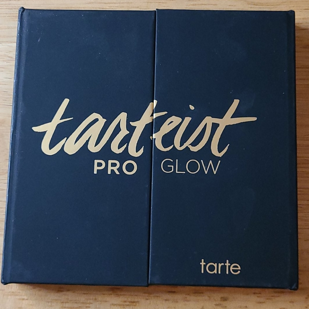 Tarte tarteist pro glow palette